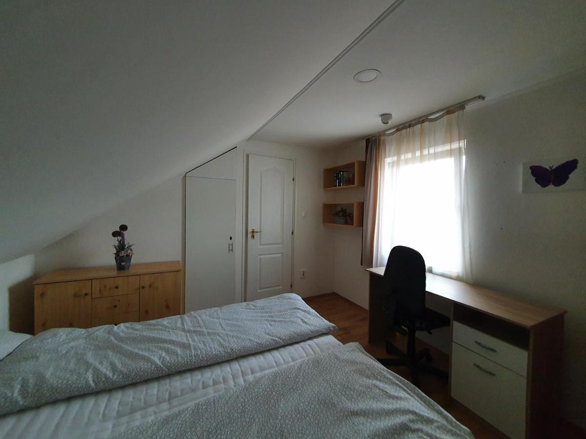Nyil Apartman Wellnes Дебрецен Экстерьер фото